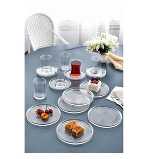 Set of 18 Tea Service Pieces - Clear