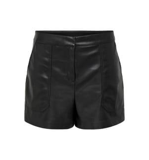 Shorts aus Kunstleder – Schwarz