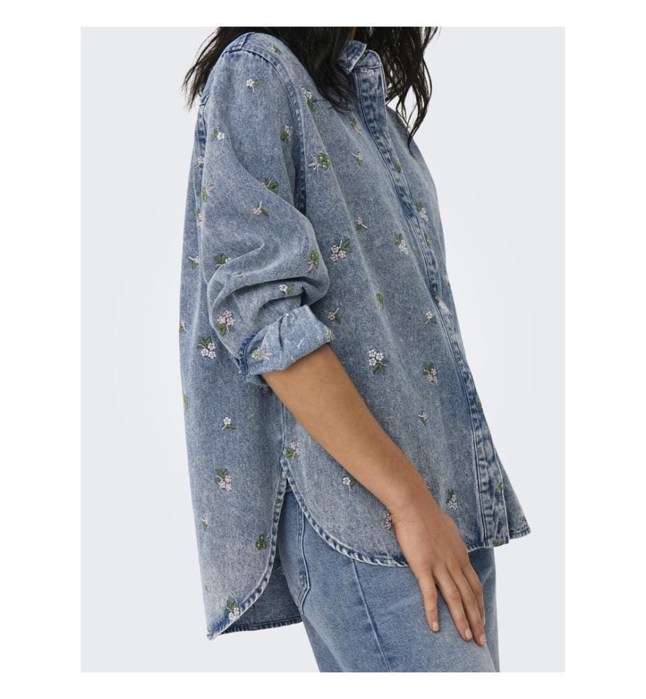 Jeanshemd – Hellblauer Denim