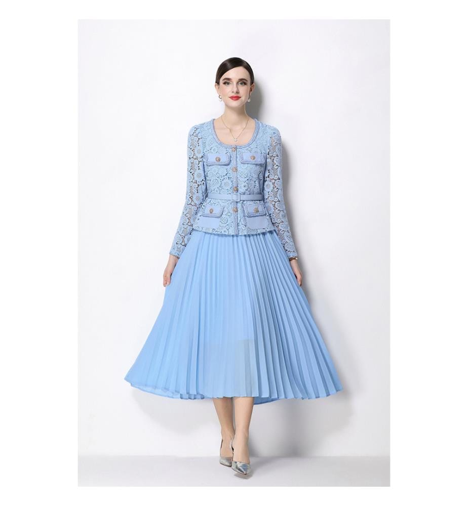 Plissiertes Midi-Kleid aus Spitze mit Rock – Blau
