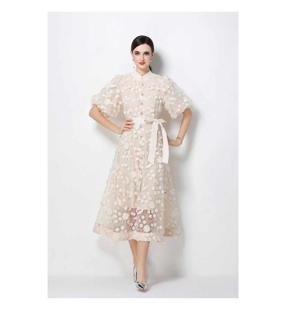 Midi-Kleid aus 3D-Strick mit Blumenmuster und Taillenbund – Beige