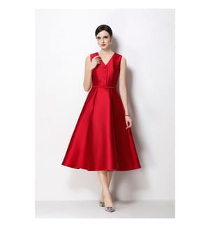 Ärmelloses Midikleid aus Satin mit Taillenbund – Rot