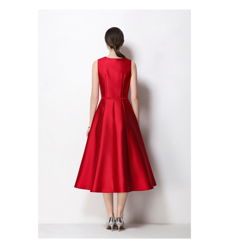 Ärmelloses Midikleid aus Satin mit Taillenbund – Rot