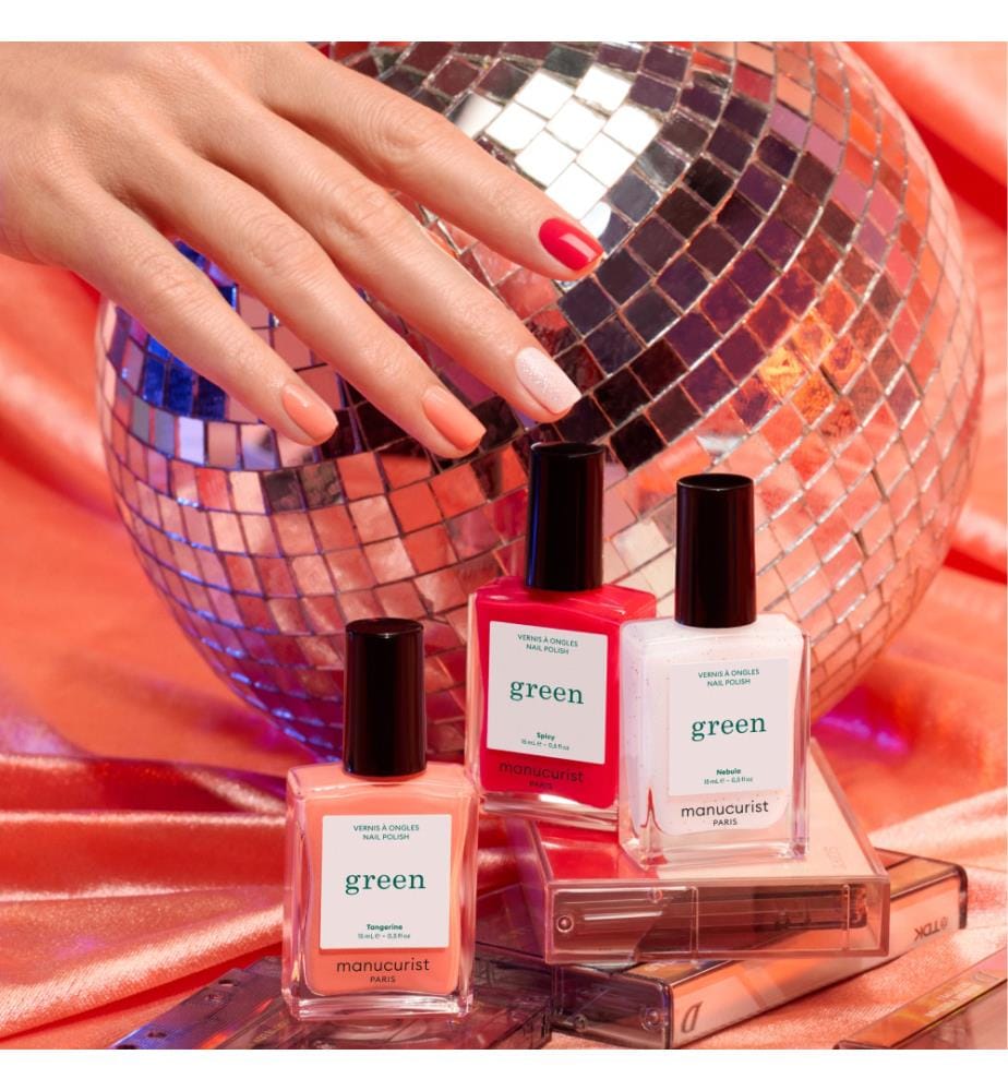 Nagellack „Nebula“ – 15 ml ","detected_source_language":"FR