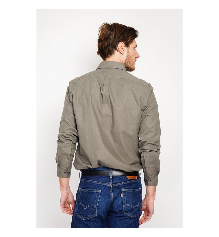 Klassisches, gerades Hemd mit Tasche – Khaki