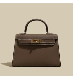 Klassische strukturierte Handtasche - Taupe