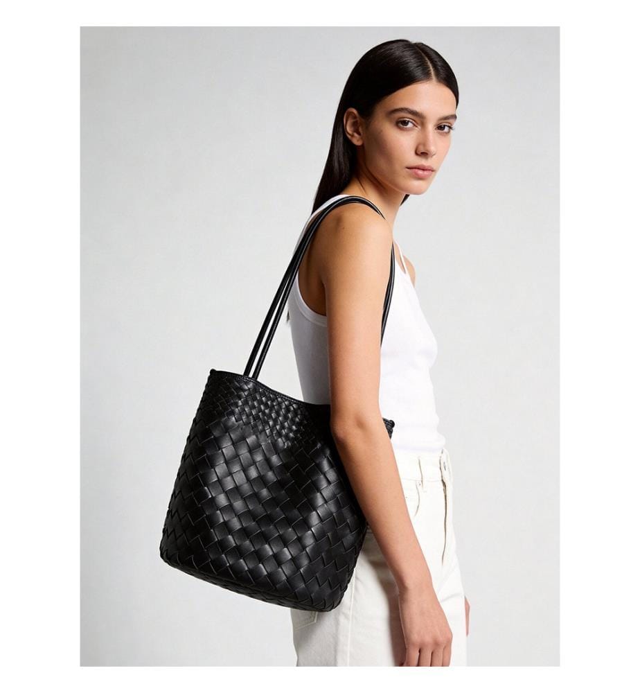 Borsa a secchiello in pelle intrecciata - Nero