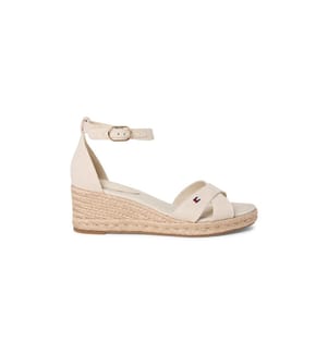 Espadrilles mit Keilabsatz und gekreuzten Hanf-Riemen – Beige