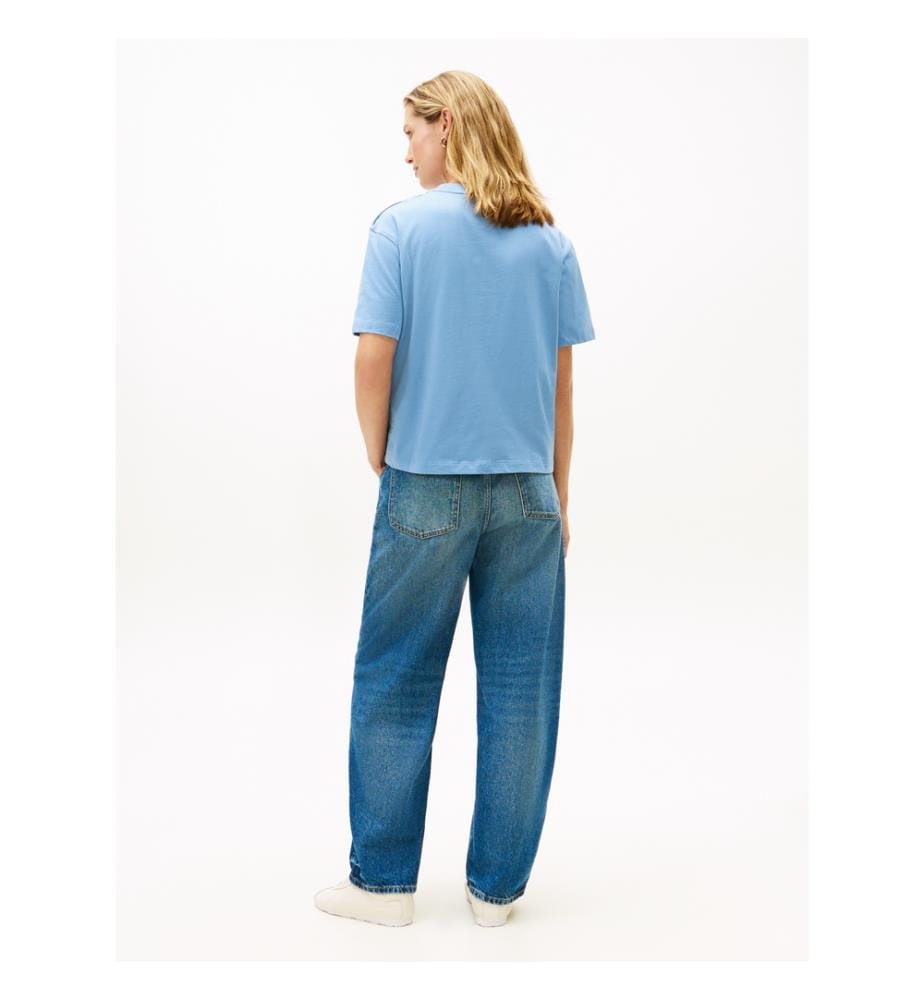 Casual T-Shirt With Embroidered Logo And Gold Button - Light Blue