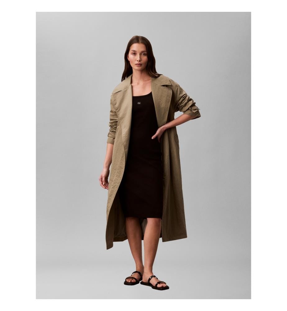 Schwarzes Kleid