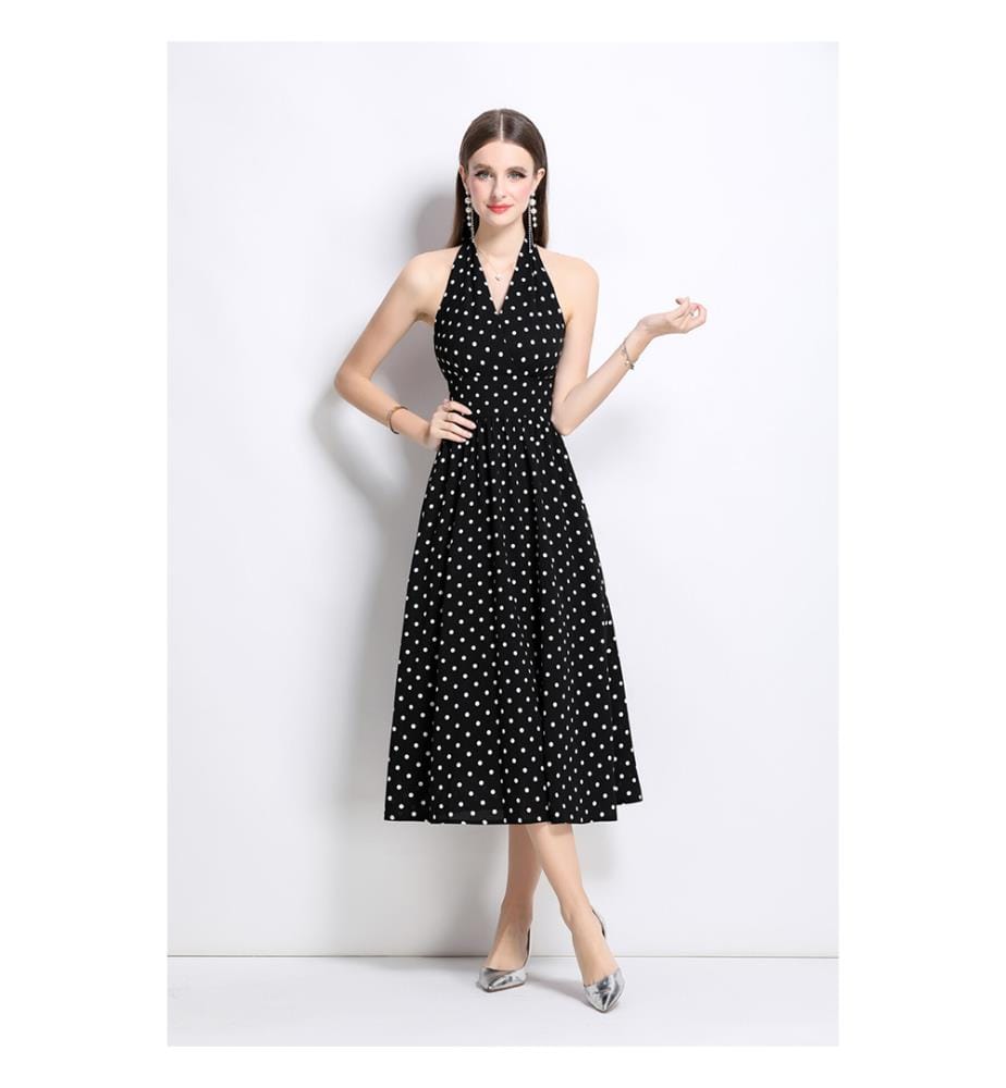 Abito lungo aderente in stile vintage senza maniche - Nero