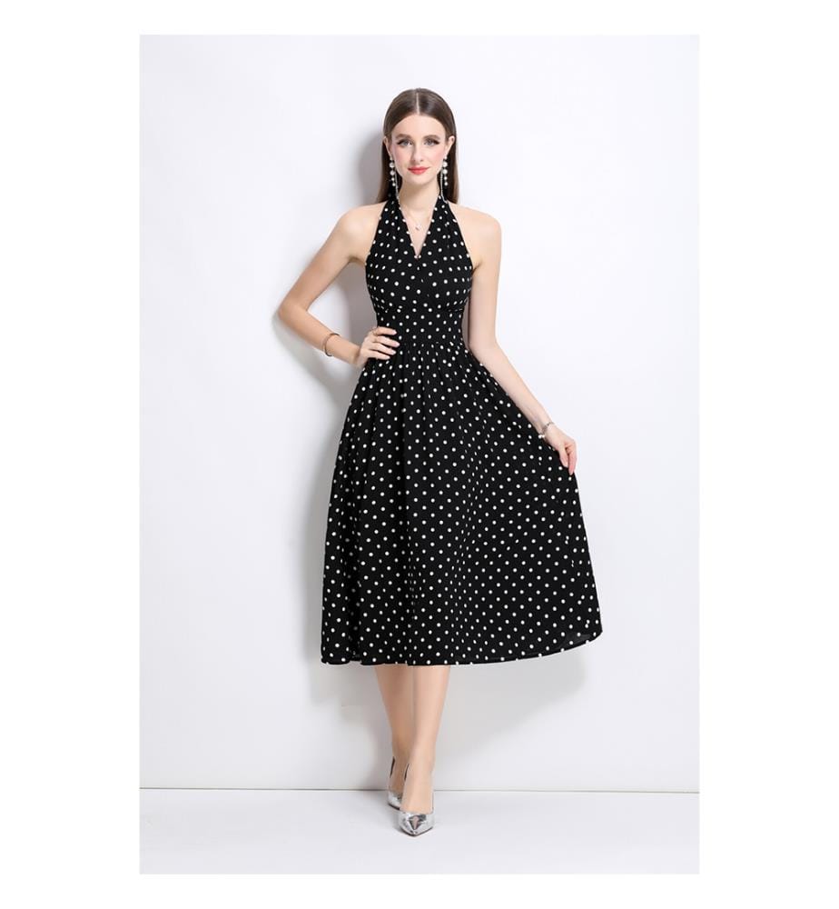 Abito lungo aderente in stile vintage senza maniche - Nero