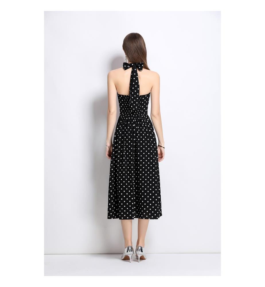 Abito lungo aderente in stile vintage senza maniche - Nero