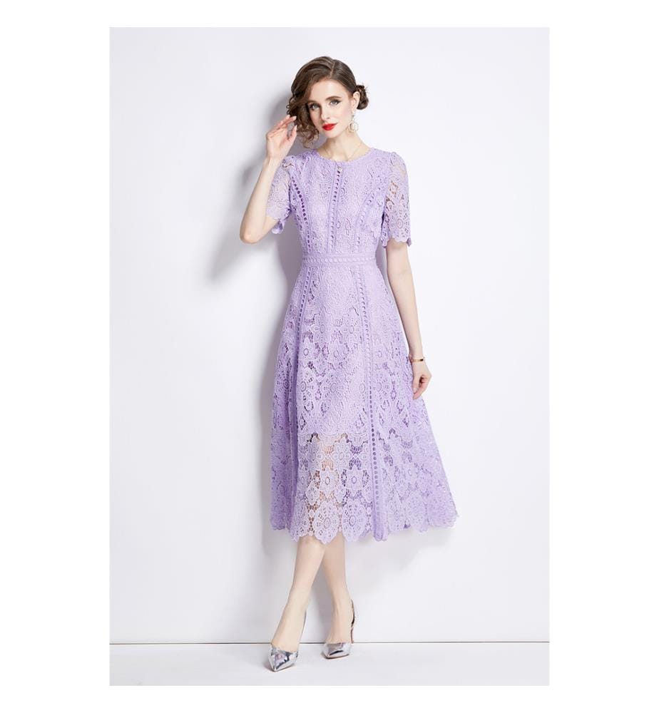 Elegant A-line midi dress in lace - Lavender