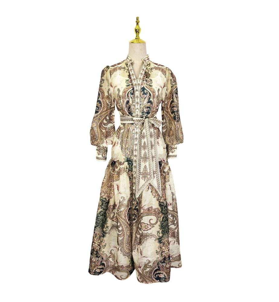 Langes Chiffonkleid mit Gürtel „Regal Paisley“ – Braun