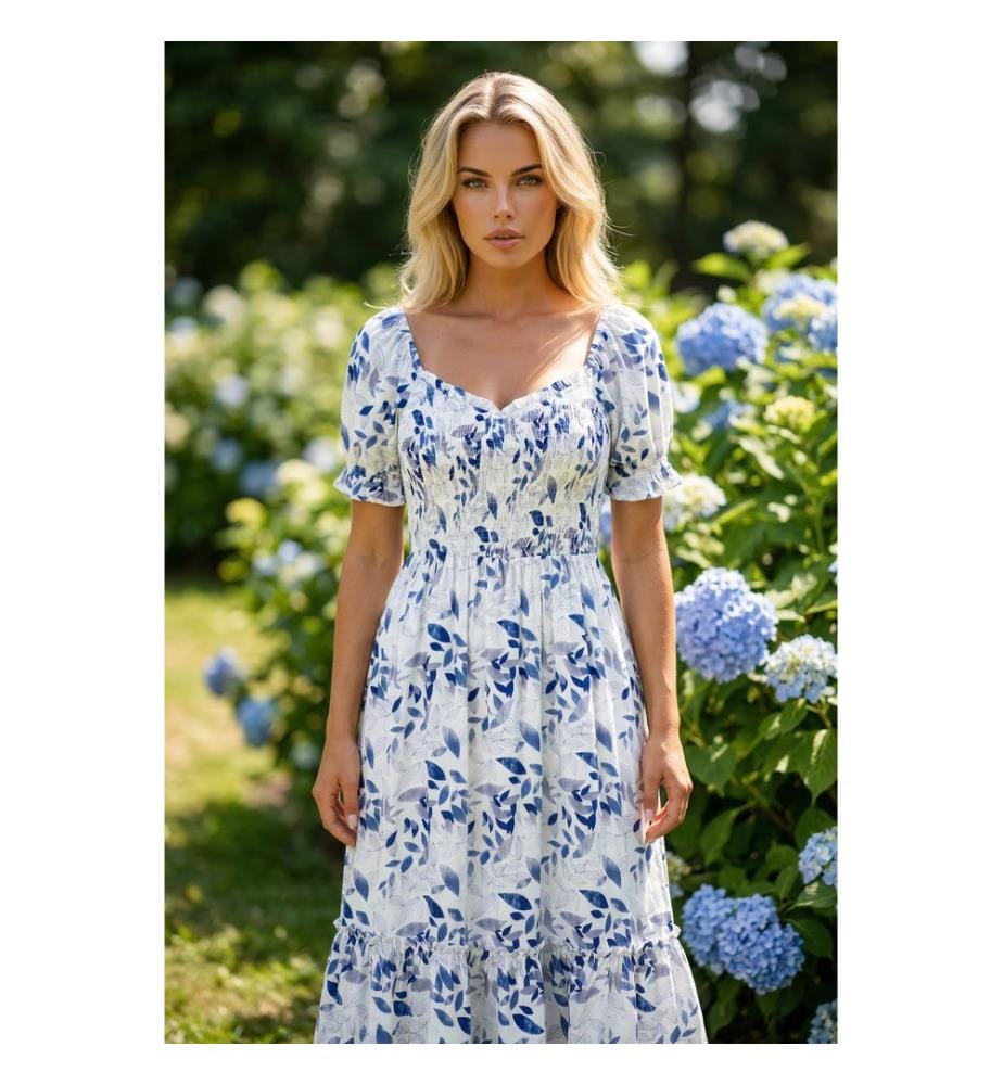 Halblanges Kleid mit Blumenmuster, Rüschen und kurzen Puffärmeln in Himmelblau mit Smock-Corsage