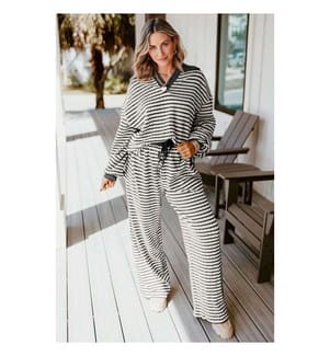 Zweiteiliges Set Pullover und Hose - Weiss