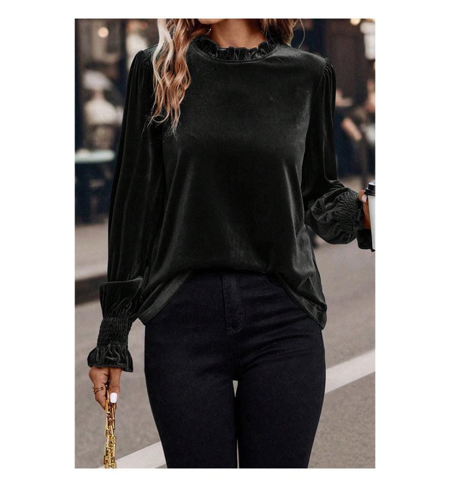 Schwarze Samtbluse mit Rüschenkragen