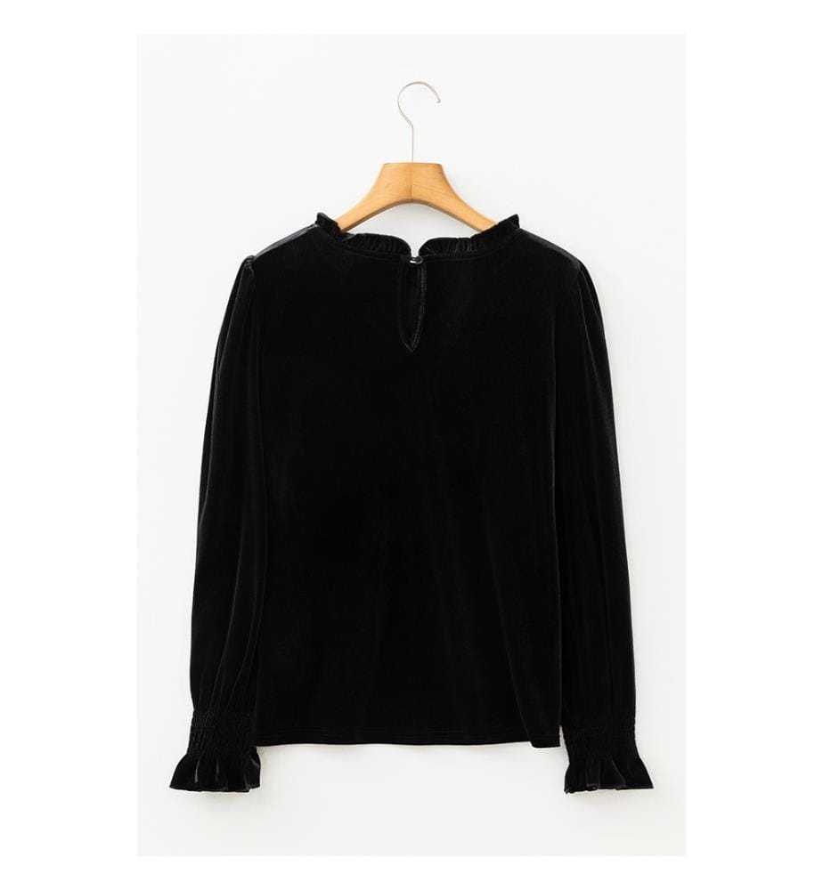Schwarze Samtbluse mit Rüschenkragen