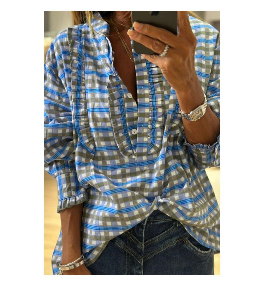 Hellblaue Bluse mit Karos