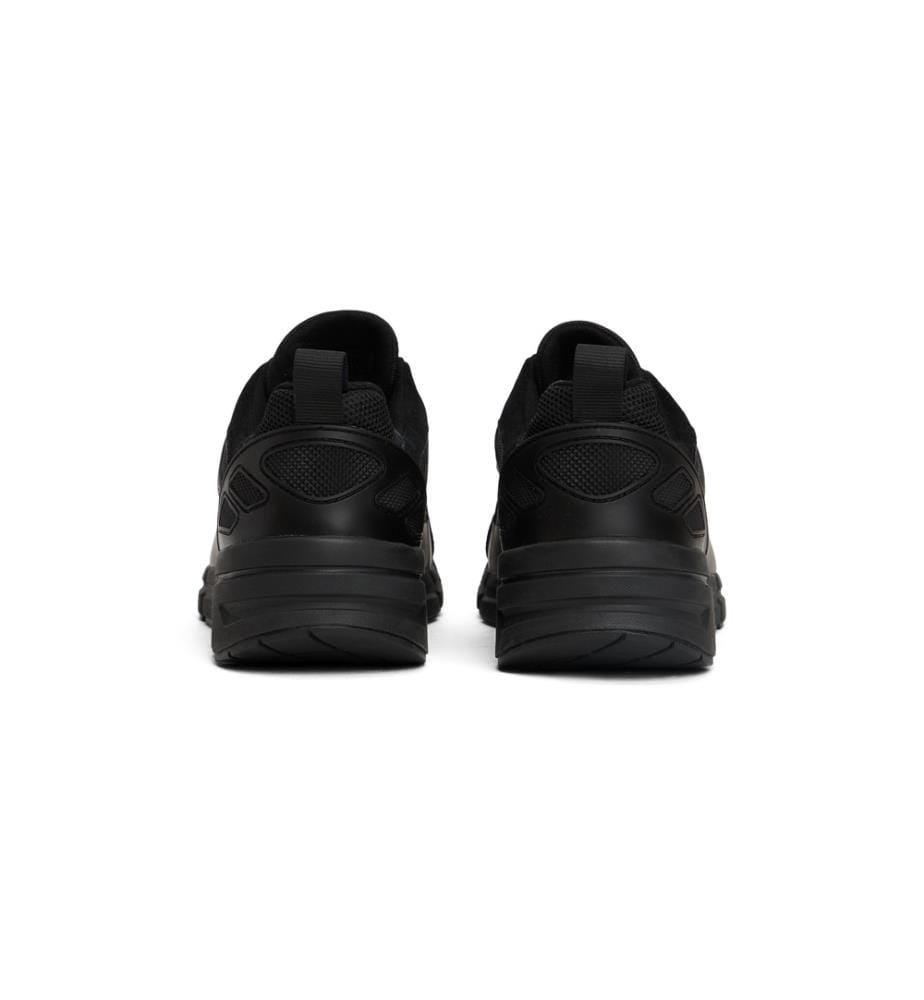 Scarpe da ginnastica sportive con suola dentellata - Nero