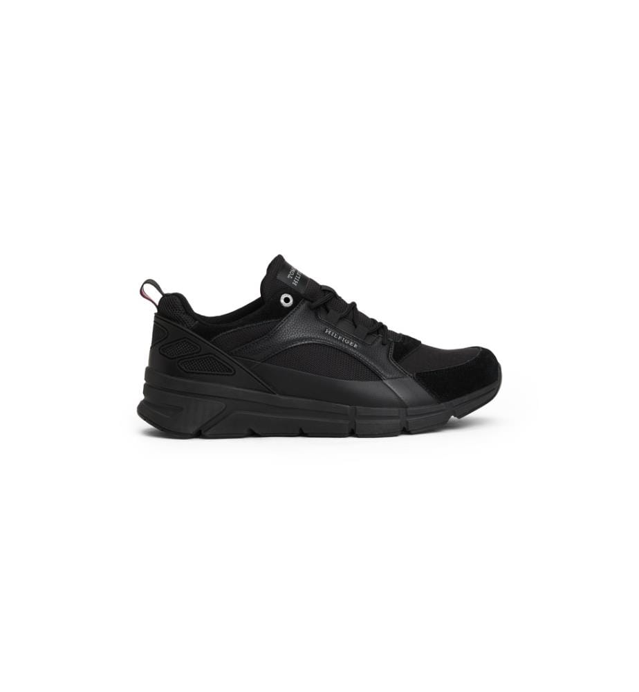 Scarpe da ginnastica sportive con suola dentellata - Nero