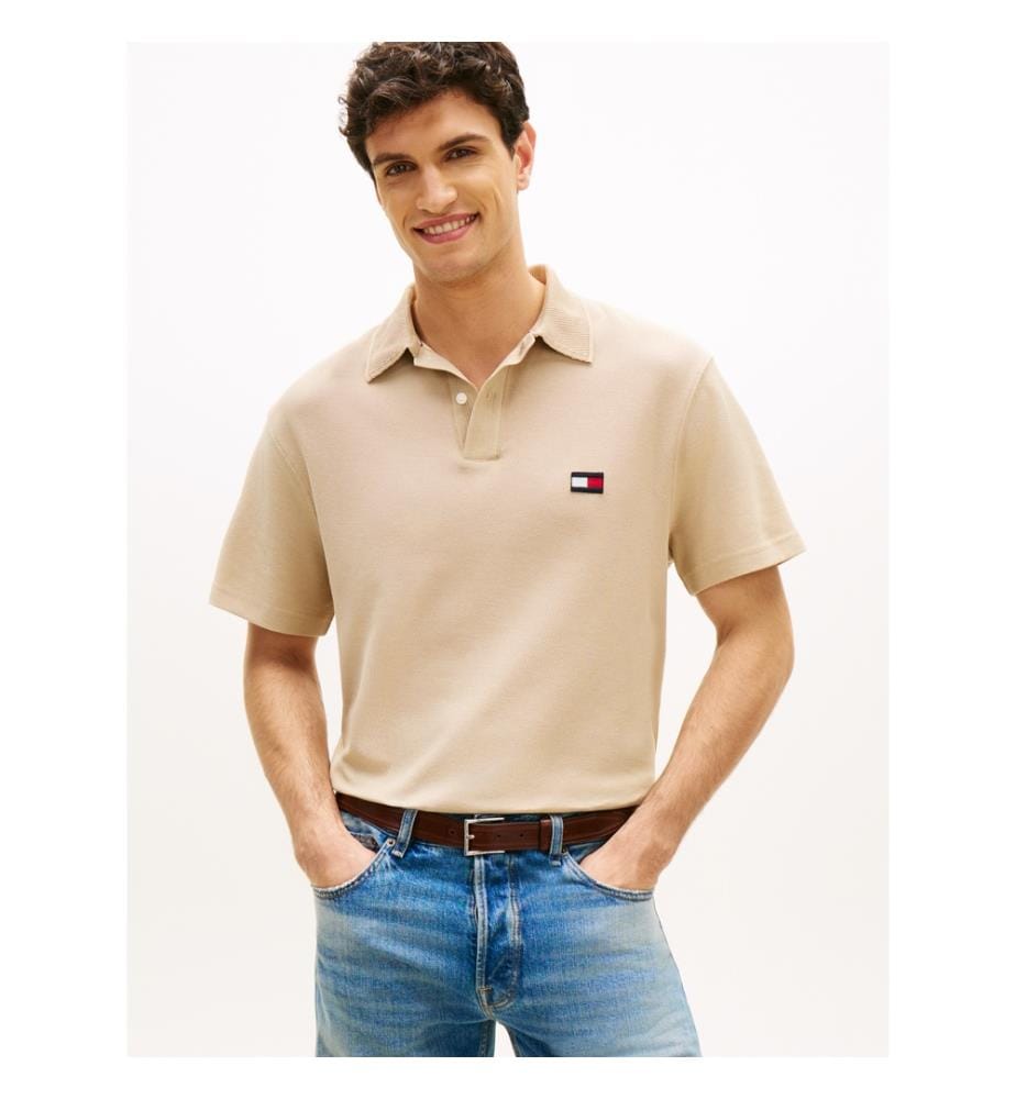 Polohemd in klassischer Passform mit gestricktem Kragen - Khaki