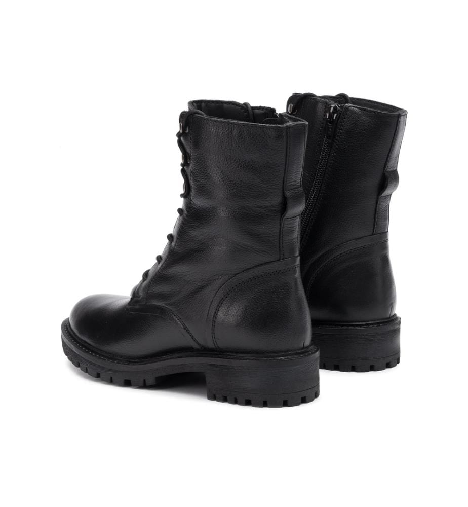 Hoara Boots - Black